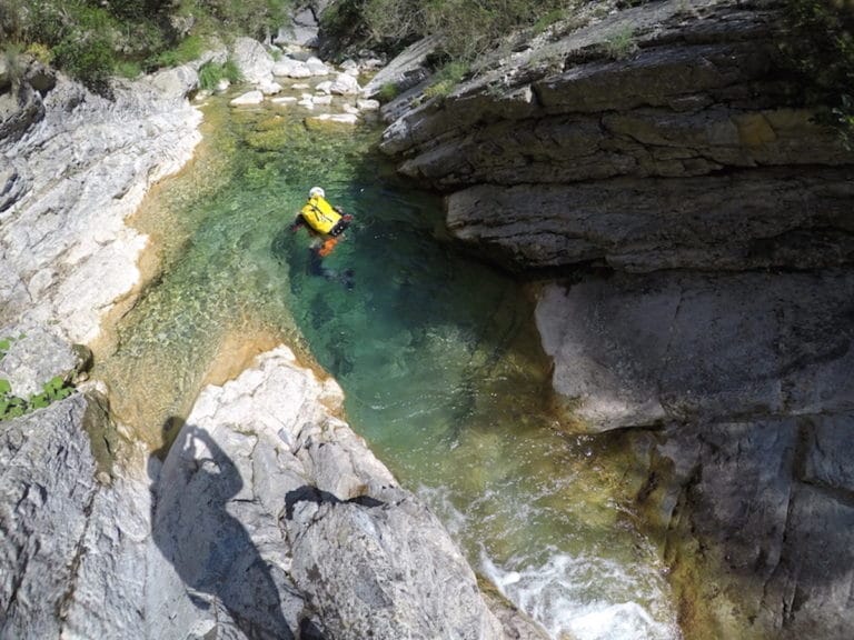 canyoning-carleva-roya-nage.JPG