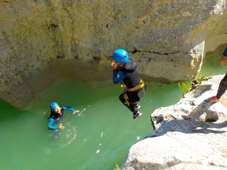 canyoning-castellane-bas-jabron-saut