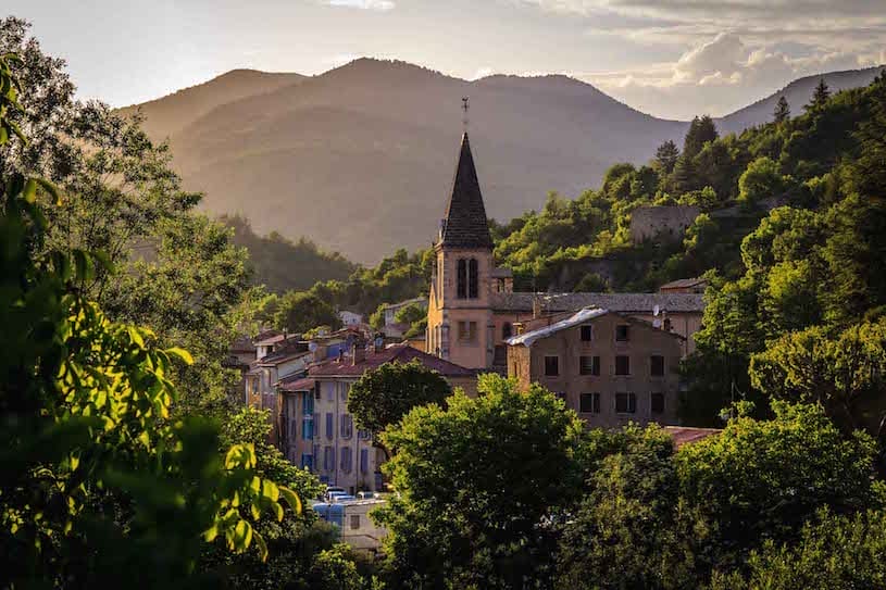 Castellane au coeur du parc naturel régional du verdon