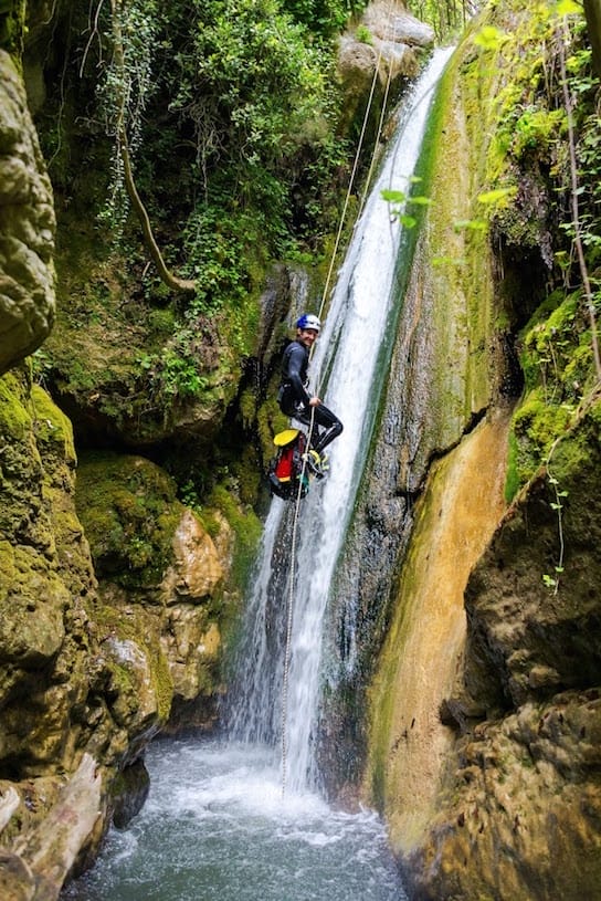 rappel dans les gorges du loup